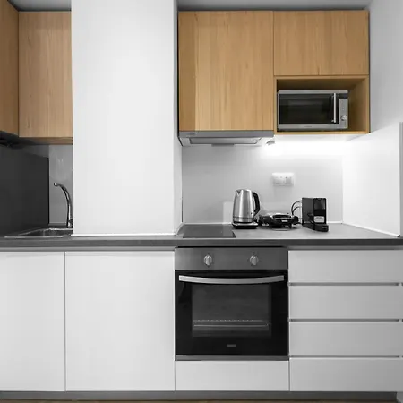 Denizen And Apartments, Nilie Hospitality Mgmt