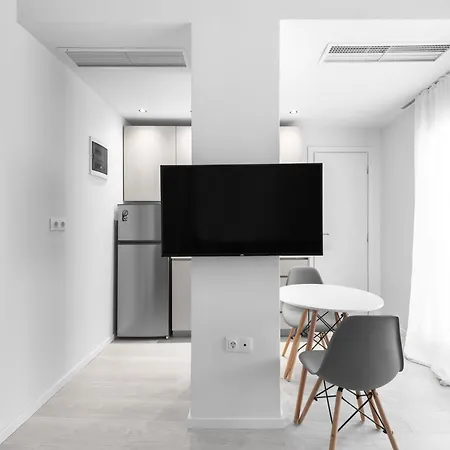 Apartment Denizen And Apartments, Nilie Hospitality Mgmt *
