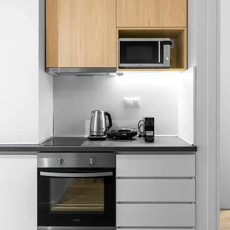 Denizen And Apartments, Nilie Hospitality Mgmt