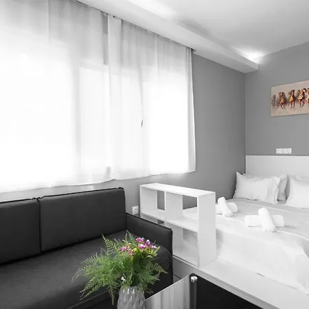Denizen And Apartments, Nilie Hospitality Mgmt * Thessaloniki