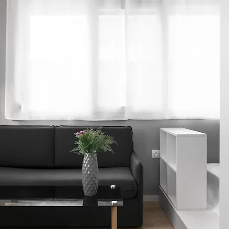 Denizen And Apartments, Nilie Hospitality Mgmt Apartment