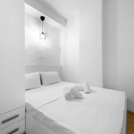 Apartment Denizen And Apartments, Nilie Hospitality Mgmt