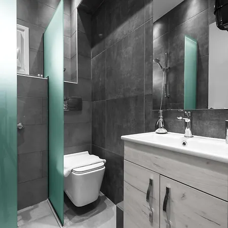 Denizen And Apartments, Nilie Hospitality Mgmt * Thessaloniki