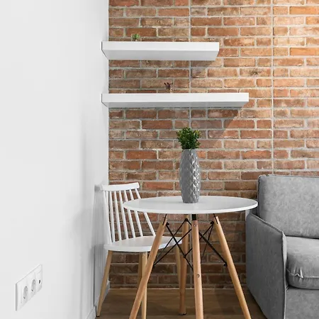 Denizen And Apartments, Nilie Hospitality Mgmt Apartment *